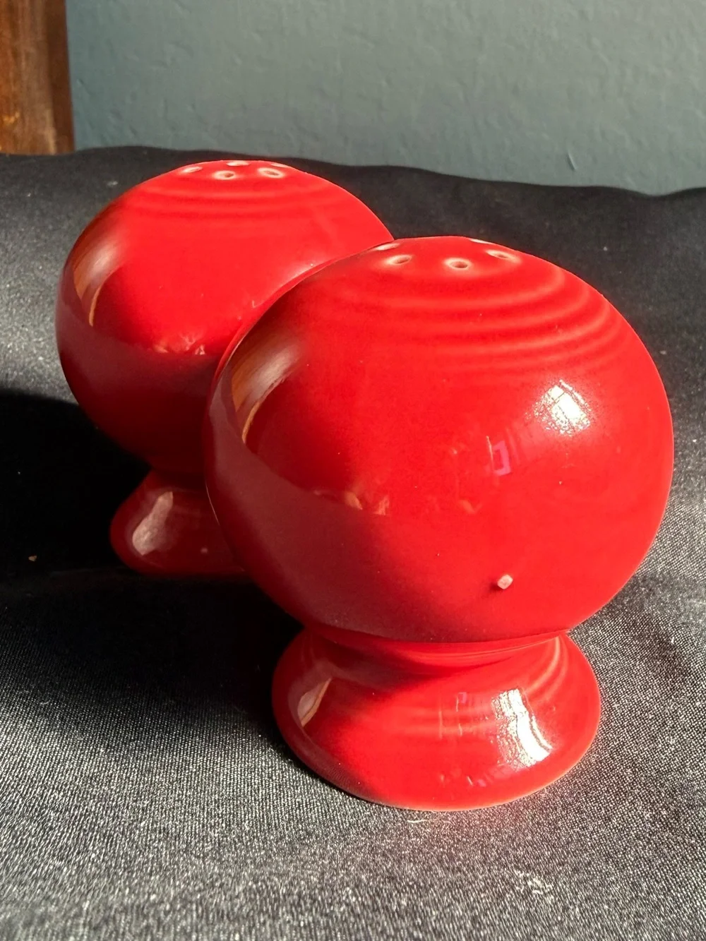 FIESTA WARE Scarlett RED Round 2.5